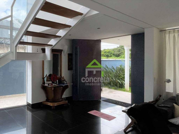 Imagem Casa de Condomínio com 4 Quartos à Venda, 319 m² em Golf Gardens - Carapicuíba Imagem Casa de Condomínio com 4 Quartos à Venda, 319 m² em Golf Gardens - Carapicuíba