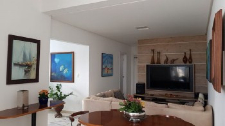 Imagem Casa com 5 Quartos à Venda, 300 m² em Pituba - Salvador Imagem Casa com 5 Quartos à Venda, 300 m² em Pituba - Salvador