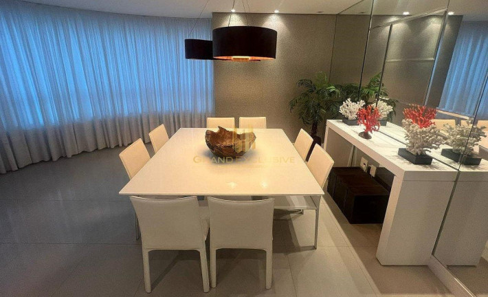 Imagem Apartamento com 3 Quartos à Venda, 128 m² em Pioneiros - Balneário Camboriú Imagem Apartamento com 3 Quartos à Venda, 128 m² em Pioneiros - Balneário Camboriú