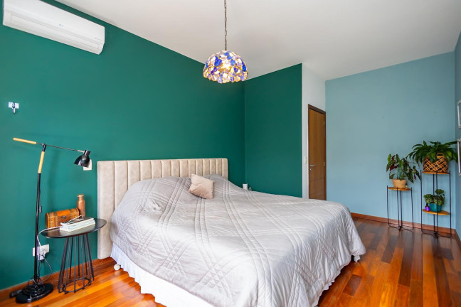 Imagem Casa com 3 Quartos à Venda, 231 m² em Campo Comprido - Curitiba
