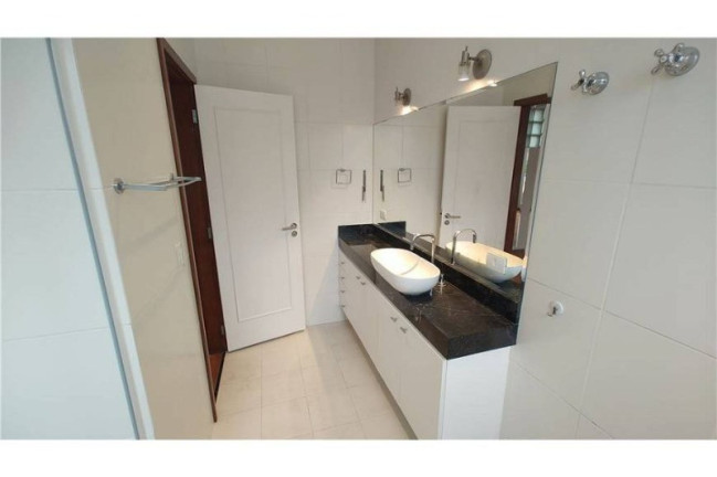 Imagem Casa com 3 Quartos para Alugar, 450 m² em Vila Nova Conceição - São Paulo Imagem Casa com 3 Quartos para Alugar, 450 m² em Vila Nova Conceição - São Paulo