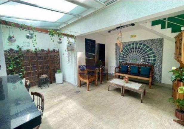 Imagem Sobrado com 3 Quartos à Venda, 210 m² em Vila Galvão - Guarulhos