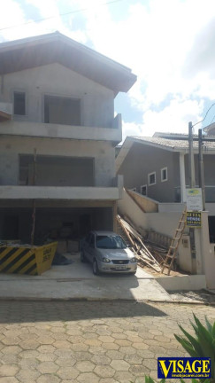 Imagem Casa com 3 Quartos à Venda, 375 m² em Jd. Coleginho - Jacareí