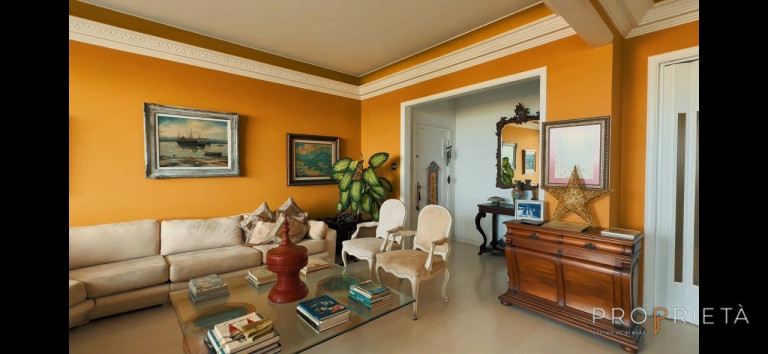 Imagem Apartamento com 3 Quartos à Venda, 167 m² em Copacabana - Rio De Janeiro Imagem Apartamento com 3 Quartos à Venda, 167 m² em Copacabana - Rio De Janeiro