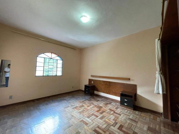 Imagem Casa com 5 Quartos à Venda, 181 m² em Albuquerque - Teresópolis