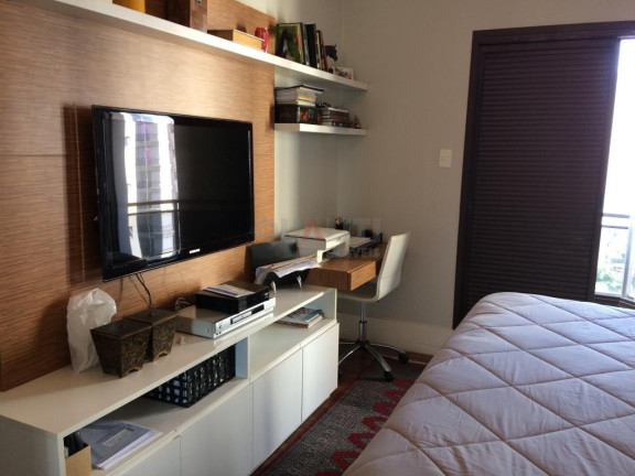 Imagem Apartamento com 4 Quartos à Venda, 210 m² em Moema - São Paulo