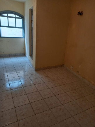 Imagem Casa com 4 Quartos à Venda,  em Jardim Russi - Taubaté