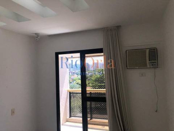 Imagem Apartamento com 3 Quartos à Venda, 150 m² em Barra Da Tijuca - Rio De Janeiro