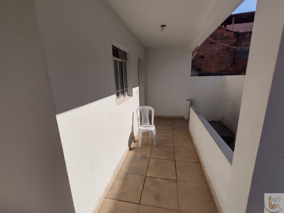 Imagem Casa com 9 Quartos à Venda, 280 m² em Vila Esportiva - Vespasiano