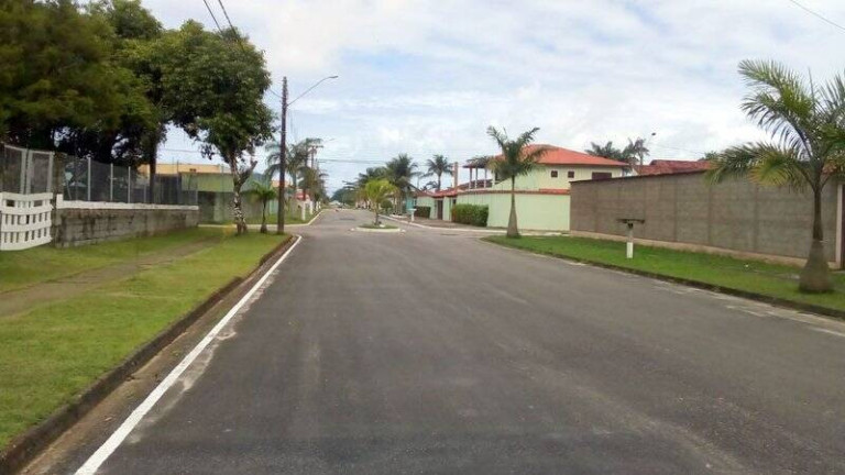 Imagem Casa com 2 Quartos à Venda, 348 m² em Convento Velho - Peruíbe