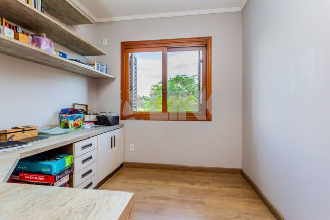 Imagem Imóvel com 3 Quartos à Venda, 128 m² em Jardim Itu - Porto Alegre Imagem Imóvel com 3 Quartos à Venda, 128 m² em Jardim Itu - Porto Alegre