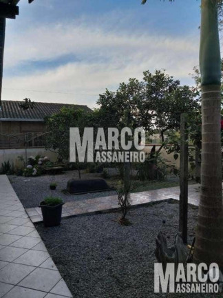 Imagem Casa com 3 Quartos à Venda, 50 m² em Salinas - Balneário Barra Do Sul Imagem Casa com 3 Quartos à Venda, 50 m² em Salinas - Balneário Barra Do Sul