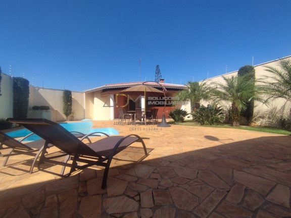 Imagem Casa com 3 Quartos à Venda, 240 m² em Vila Rodrigues Alves - Botucatu