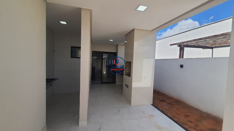 Imagem Casa com 3 Quartos para Alugar ou Temporada, 140 m² em Cajupiranga - Parnamirim