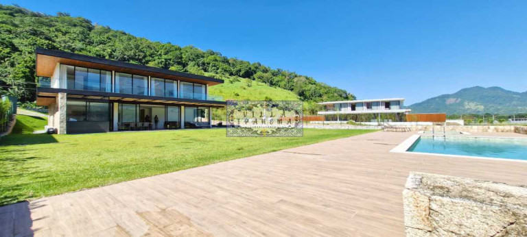 Imóvel com 5 Quartos à Venda, 540 m² em São Brás - Mangaratiba