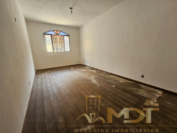 Imagem Casa com 4 Quartos à Venda, 232 m² em Copacabana - Belo Horizonte Imagem Casa com 4 Quartos à Venda, 232 m² em Copacabana - Belo Horizonte