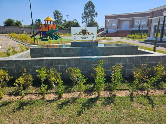 Terreno em Condomínio à Venda, 300 m² em Condomínio London Park - Indaiatuba