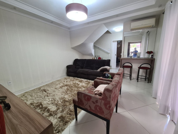 Imagem Casa com 3 Quartos à Venda, 115 m² em Marapé - Santos