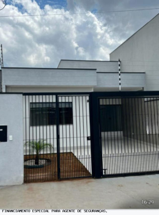 Imóvel com 3 Quartos à Venda, 81 m² em Jardim Rio De Janeiro - Sarandi