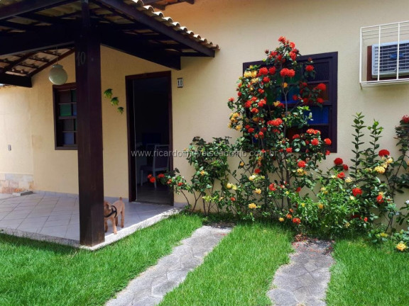 Imagem Casa de Condomínio com 2 Quartos à Venda, 80 m²