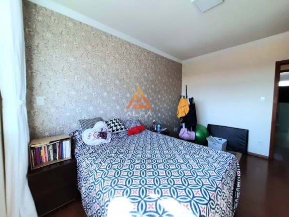 Imagem Apartamento com 3 Quartos à Venda, 103 m²