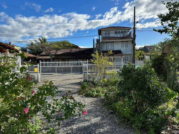 Imagem Casa com 2 Quartos à Venda, 70 m² em Centro - Balneário Barra Do Sul