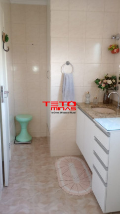 Imagem Casa com 3 Quartos à Venda, 245 m² em Centro - São Lourenço Imagem Casa com 3 Quartos à Venda, 245 m² em Centro - São Lourenço
