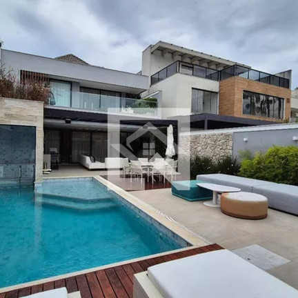 Casa com 5 Quartos à Venda, 400 m² em Barra Da Tijuca - Rio De Janeiro