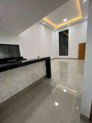 Imagem Casa com 3 Quartos à Venda, 300 m² em Residencial Jardim Canedo Iii - Senador Canedo