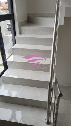 Imagem Casa com 3 Quartos à Venda, 225 m² em Cajuru - Curitiba