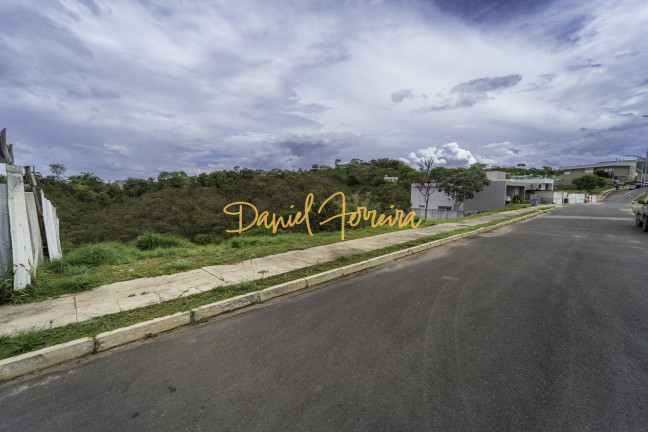 Terreno à Venda, 450 m² em Setor Habitacional Jardim Botânico - Brasília