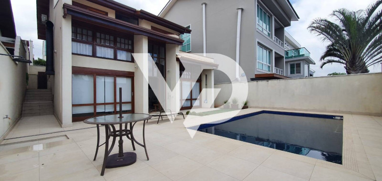 Casa de Condomínio com 3 Quartos à Venda, 360 m² em Alphaville - Santana De Parnaíba