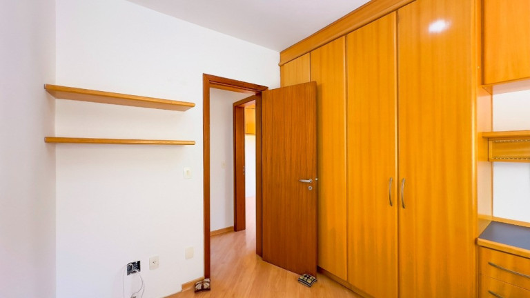 Imagem Imóvel com 3 Quartos à Venda, em Higienópolis - Porto Alegre Imagem Imóvel com 3 Quartos à Venda, em Higienópolis - Porto Alegre