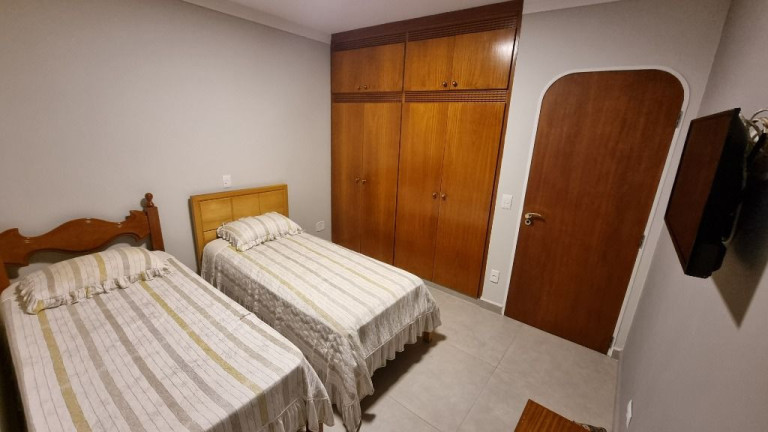 Imagem Apartamento com 3 Quartos à Venda, 140 m² em Pitangueiras - Guarujá Imagem Apartamento com 3 Quartos à Venda, 140 m² em Pitangueiras - Guarujá