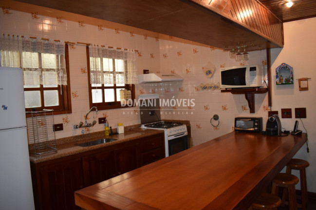 Imagem Imóvel com 3 Quartos à Venda, 104 m² em Região De Capivari - Campos Do Jordão Imagem Imóvel com 3 Quartos à Venda, 104 m² em Região De Capivari - Campos Do Jordão