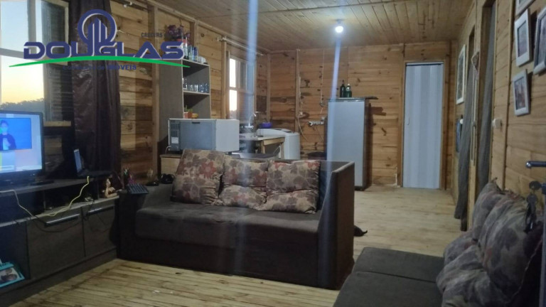 Imagem Casa com 2 Quartos à Venda, 780 m² em Viamão Imagem Casa com 2 Quartos à Venda, 780 m² em Viamão