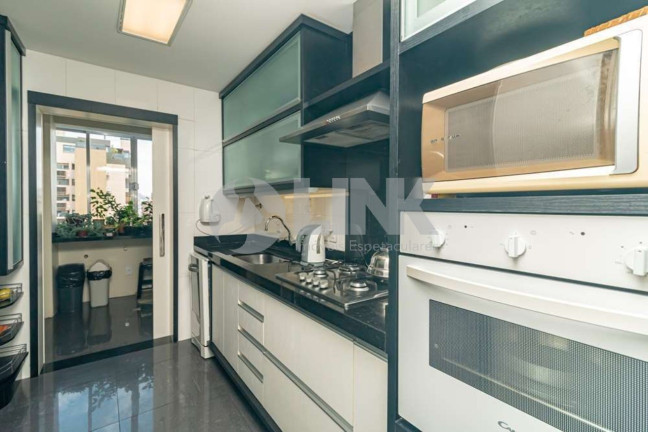 Imagem Apartamento com 3 Quartos à Venda, 113 m² em Petropolis - Porto Alegre