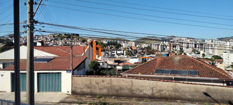 Imagem Casa com 3 Quartos à Venda, 404 m² em Jardim Dos Estados - Poços De Caldas