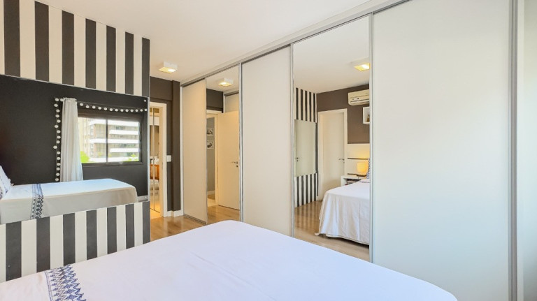 Imagem Apartamento com 2 Quartos à Venda, 86 m² em Petrópolis - Porto Alegre