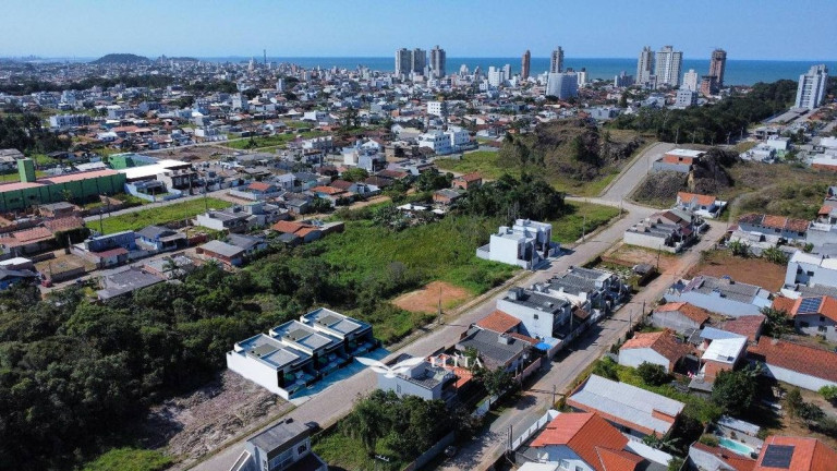 Imagem Casa com 2 Quartos à Venda, 79 m² em Itacolomi - Balneário Piçarras