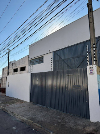Imóvel Comercial para Alugar, 390 m² em Vila Galvão - Bauru