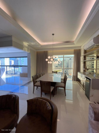 Imagem Imóvel com 4 Quartos à Venda, 189 m² em Meia Praia - Itapema Imagem Imóvel com 4 Quartos à Venda, 189 m² em Meia Praia - Itapema