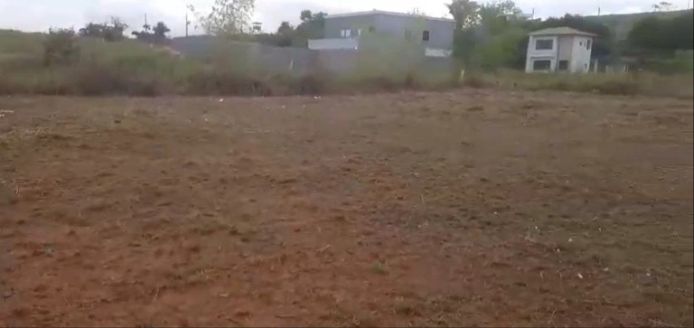 Imagem Terreno à Venda, 670 m² em Cia Sul - Simões Filho Imagem Terreno à Venda, 670 m² em Cia Sul - Simões Filho
