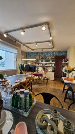 Imagem Apartamento com 2 Quartos à Venda, 70 m² em Vila Ipiranga - Porto Alegre