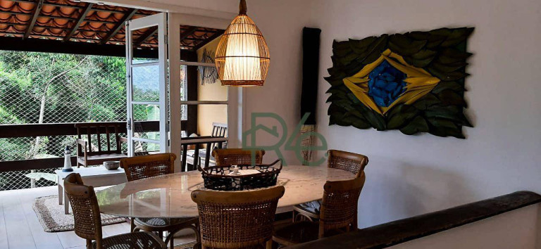 Imagem Casa com 5 Quartos à Venda, 200 m² em Vila Velha - Angra Dos Reis