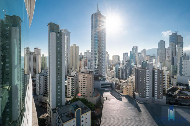 Imagem Apartamento com 3 Quartos à Venda, 105 m² em Centro - Balneário Camboriú Imagem Apartamento com 3 Quartos à Venda, 105 m² em Centro - Balneário Camboriú
