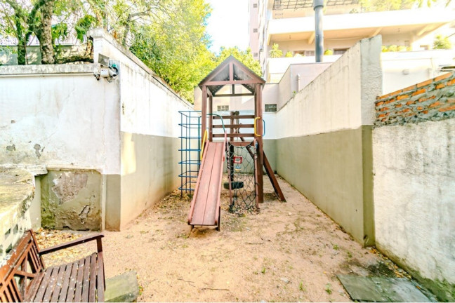 Imagem Imóvel com 3 Quartos à Venda,  em Moinhos De Vento - Porto Alegre