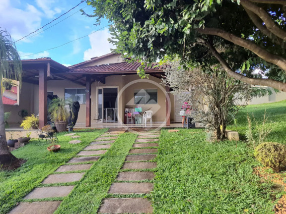 Casa com 3 Quartos à Venda, 139 m² em Sítio De Recreio Ipê - Goiânia