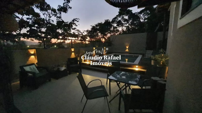 Imagem Casa com 6 Quartos à Venda, 298 m² em Ferradurinha - Armação Dos Búzios Imagem Casa com 6 Quartos à Venda, 298 m² em Ferradurinha - Armação Dos Búzios