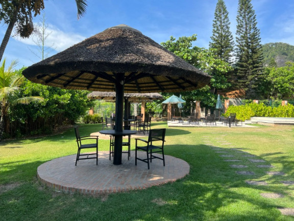 Imagem Imóvel com 2 Quartos à Venda, 130 m² em Praia Do Estaleirinho - Balneário Camboriú Imagem Imóvel com 2 Quartos à Venda, 130 m² em Praia Do Estaleirinho - Balneário Camboriú